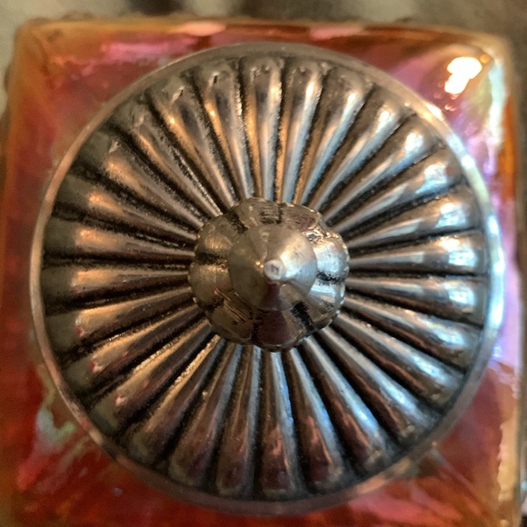 Beautiful heavyweight orange ribbed glass canisters. Both 4 1/2” x 4 1/2”. - Picture 9 of 12